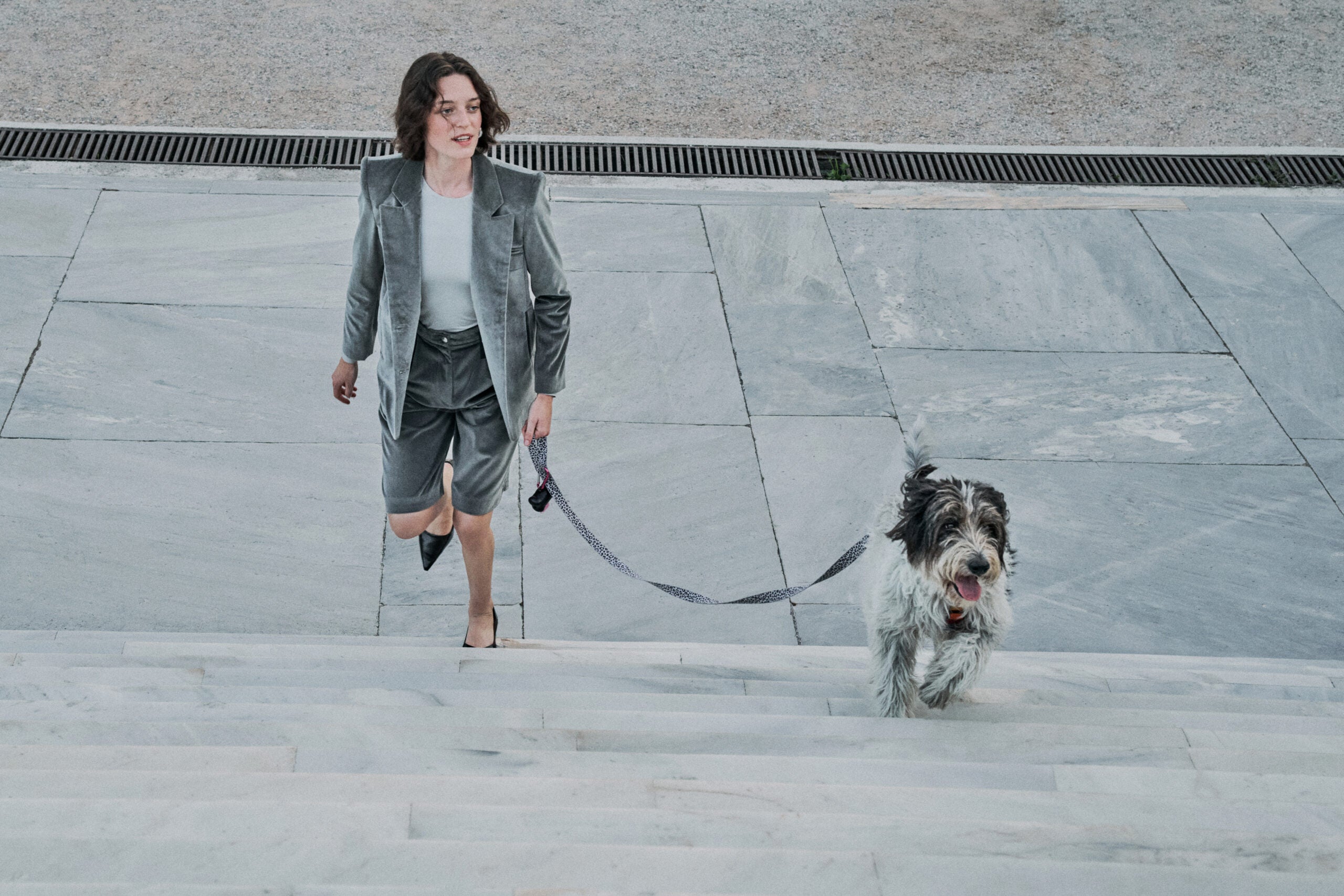 GRIGIO VELVET BERMUDA SHORTS