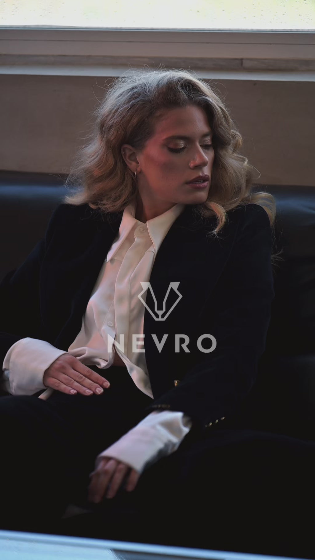 Raven Lux Black Velvet